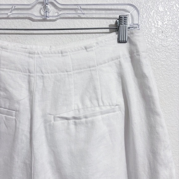 Madewell Clean Button-Tab High Rise 100% Linen Shorts in Eyelet White - Picture 10 of 12